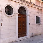 Апартаменты Ca' Del Glicine *